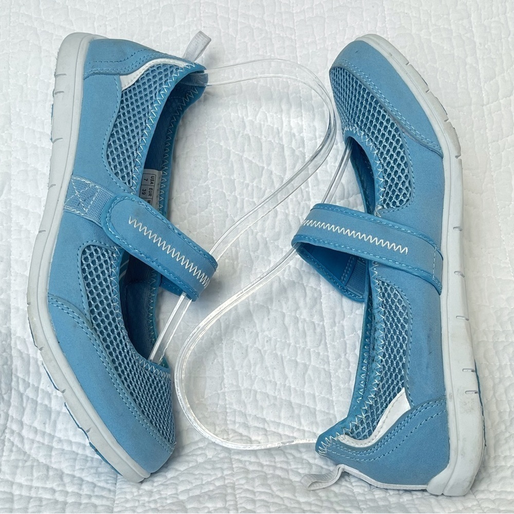 Danskin Now Womens Chaka Sz 7 Blue / White Slip On Mary Jane Sneakers Shoes - Picture 5 of 10